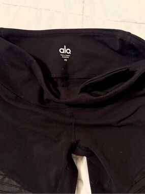 ALO Yoga Black High-Waist Leggings